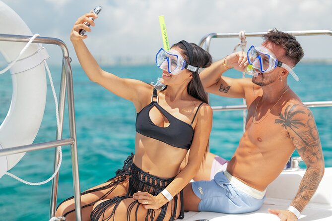 All Inclusive Isla Mujeres Catamaran - Playa Norte (North Beach): the natural pool moment