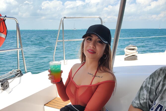 All Inclusive Isla Mujeres Catamaran - Check-in, safety talk, and the open bar ramp-up in Cancun