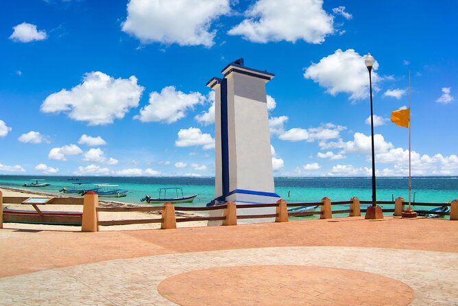 Beachside Tacos & Town Tour with Tequila Tasting From Cancun - Mercado de Artesanías and shopping time: useful, not guaranteed