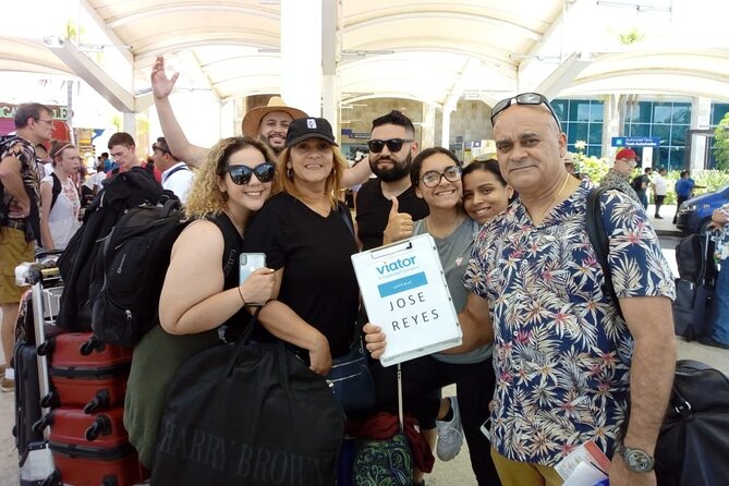 Cancun Airport Private Transfer to Hotels - The Ride to Your Hotel Zone: Comfort, Bags, and Cold Drinks