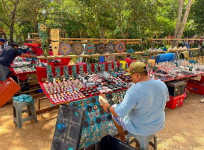 Cancun: Chichen Itza Early Access Guided Tour - Cancun pickup and the long transfer reality check