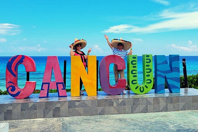 Cancun City Sightseeing and Shopping Tour on a Double Decker bus - The secret boardwalk viewpoints: short, but worth the pause