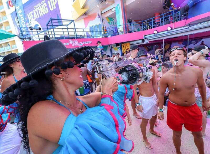 Cancún: Coco Bongo Beach Party Experience - Getting the Most Out of the 1:00 PM–8:00 PM Schedule