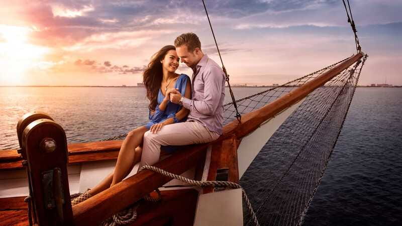 Cancun: Columbus The Romantic Dinner Cruise - What to wear in Cancun: no flip-flops, plus a layer for the breeze