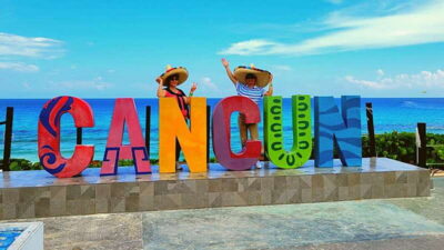 Cancun: Guided City Tour with Shopping by Double Decker Bus - A panoramic double-decker bus that helps you get bearings fast