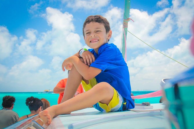 Cancun Half-Day Sailing Catamaran Cruise to Isla Mujeres - Playa Langosta to Isla Mujeres: the ride starts easy