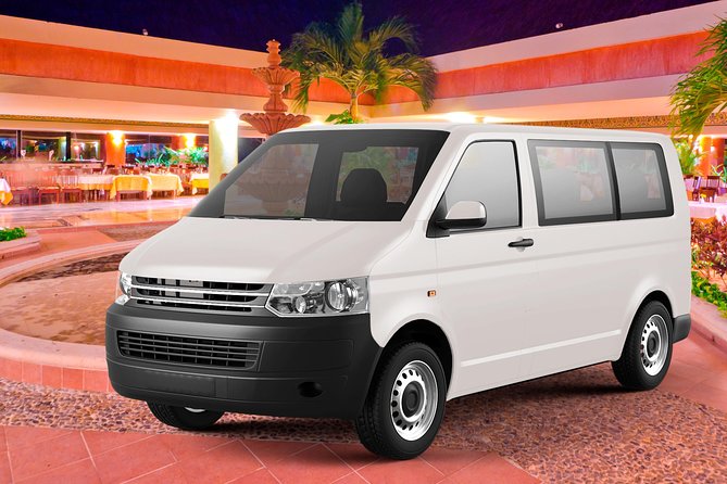 Cancun Roundtrip Shuttle Transportation - How the shared ride really works once you’re on the van