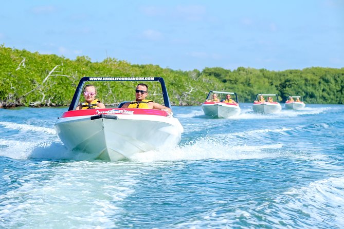 Cancun speedboat and snorkel tour: shared speedboat - The 30-minute head start: check-in, safety talk, and learning the boat