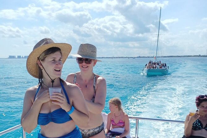 Catamaran Tour to Isla Mujeres all Included - Isla Mujeres Free Time: Walking the Center, Shopping Pressure, and Optional Golf Carts