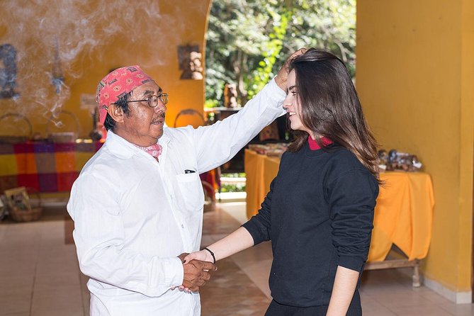 Chichén Itzá Tour with Cenote Xunáan, Valladolid & Lunch - Guides and group handling: the difference between a good day and a stressful one