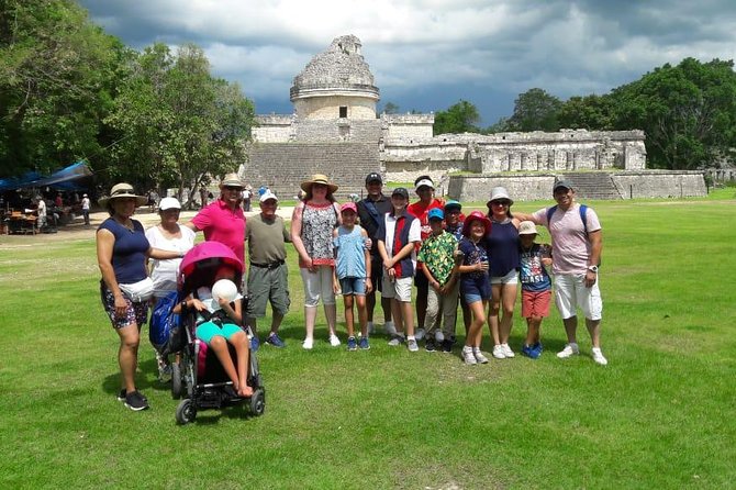 Chichen Itza with Cenote and Valladolid - Lunch on the way: buffet basics, plus the drink advantage
