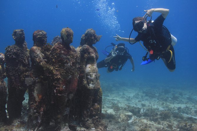 For certified Divers Experience the Under Water Museum and the Manchones Reef - Small Group Advantage: More Care, Less Pressure