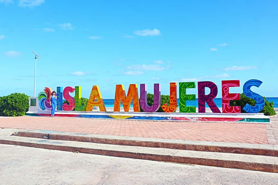 Isla Mujeres: Catamaran Ride with Open Bar, Snorkeling, and Lunch - The return sail to Cancun: easy views, last drinks, and timing