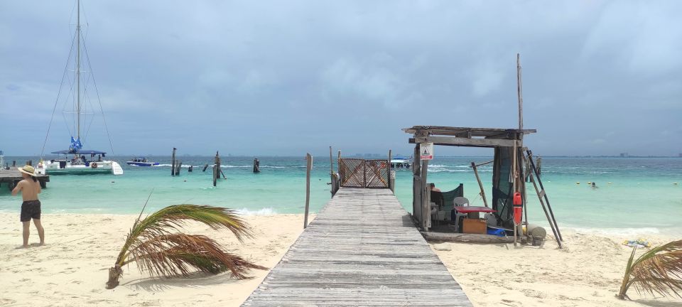 Isla Mujeres: Catamaran with Open Bar, Snorkeling and Lunch - What to Bring (So You Don’t Spend the Day Frantic)