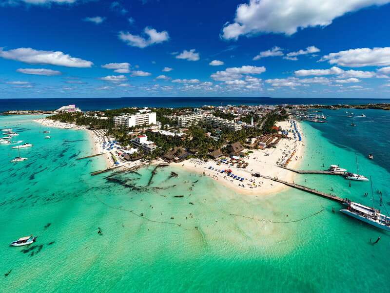Isla Mujeres: Catamaran with Open Bar, Snorkeling and Lunch - From Cancun Marina to Isla Mujeres: The Catamaran Reality