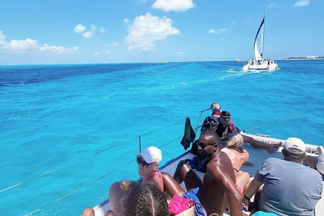 Isla Mujeres Premium Catamaran Tour with transportation from Playa del Carmen - Lunch Buffet and Open Bar: Where This Tour Wins (and Where It Can Miss)