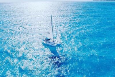 Isla Mujeres Premium Tour in Private Catamaran with Lunch - Playa Norte swim time and optional Isla Mujeres center wander