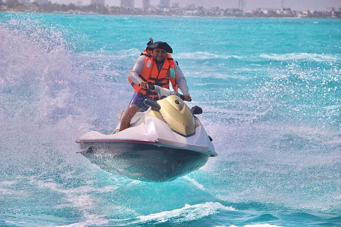 Jet Ski Rental in Cancun for 2 People - Gear, Comfort, and the Storage Problem