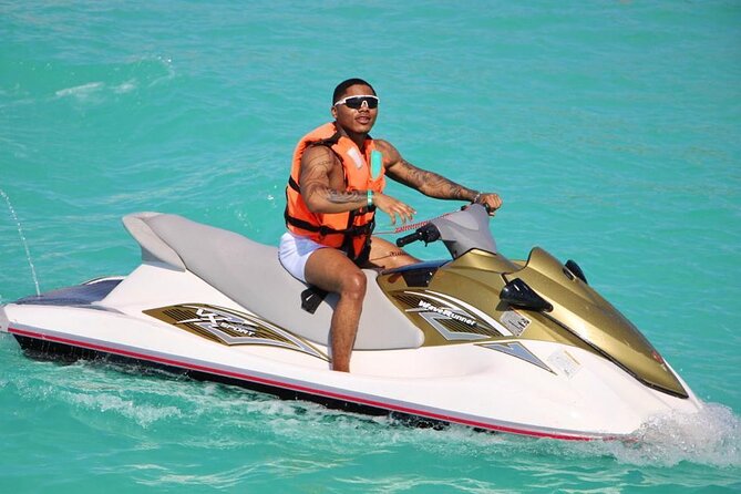 Jet Ski Rental in Cancun for 2 People - The Guide Makes or Breaks It: Jorge, Mayra, and the Human Touch