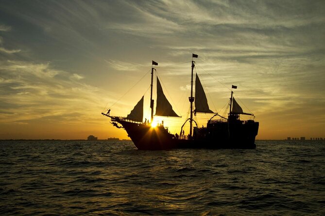 Jolly Roger Pirate Show and Dinner in Cancun - Key Points Before You Go