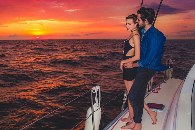 Luxury Sunset Sailing Cruise in Cancun with Light Dinner and Open Bar - Sailing Out at 5:30: Cancun Views and the Sunset Factor