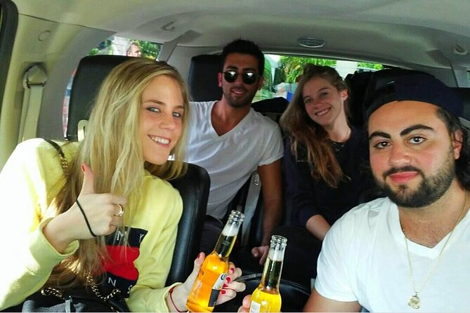 Luxury SUV arrivals from Cancun Airport one way - Meeting-Point Smarts: Avoiding Airport Scams and Wrong Turns