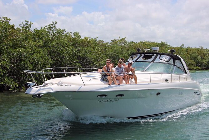 Private 50FT Yacht Rental in Cancún P8 - 4 or 6 Hours to Isla Mujeres and Playa Norte Anchoring