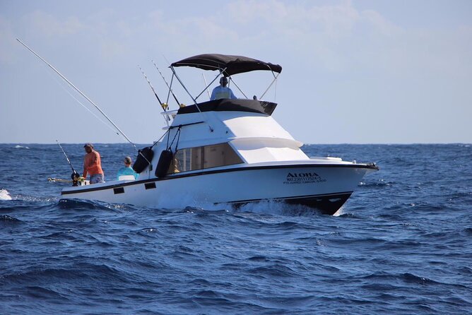 Private fishing charter Bertram 31ft 6 pax max if you don't fish you don't pay - Included gear and what it means for your day