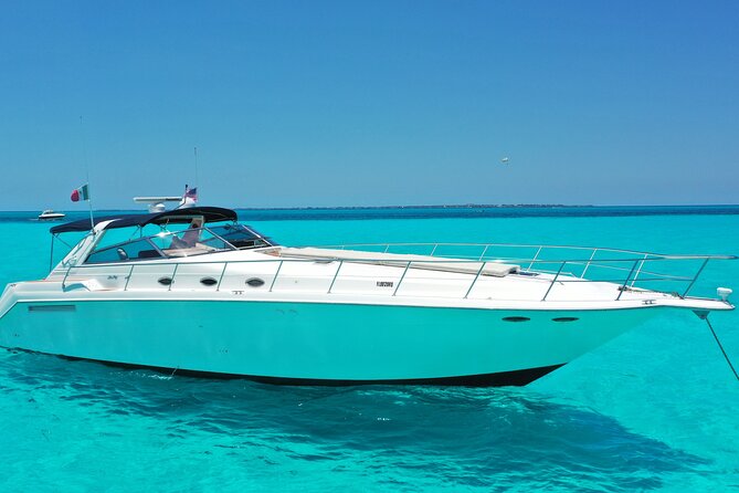Private Luxury Yacht 55FT Rental in Cancun - Bring-your-own food and drinks: control the vibe