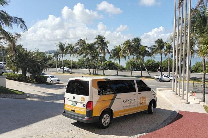 Private Roundtrip Transportation from CUN to Boulevard Kukulcan - Drivers Who Actually Help: Alex, Alvaro, Gio, and Andres