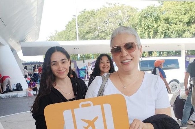 Private Roundtrip Transportation from CUN to Boulevard Kukulcan - Value Check: What This Roundtrip Includes and Why It’s Worth It