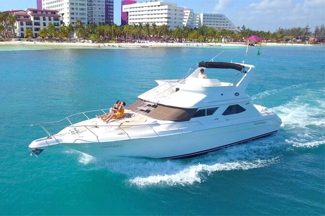 Private SeaRay 47ft Yacht Rental Cancun 23P6 - Practical logistics: getting on board without wasting vacation time