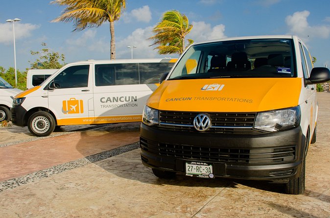 Private Transfer from Cancun Airport to Boulevard Kukulcan - Bilingual Help You Actually Use During the First Hour