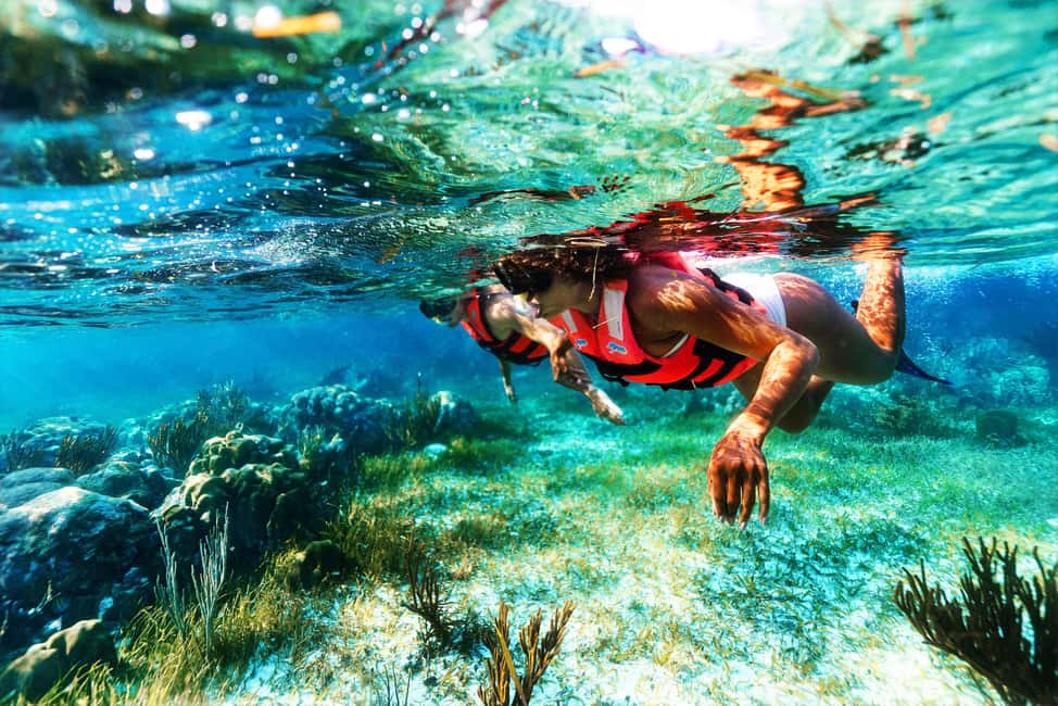 Puerto Morelos: National Reef Park Snorkeling & Beach Lunch - Entering the Water: Great Mayan Reef in the Real World