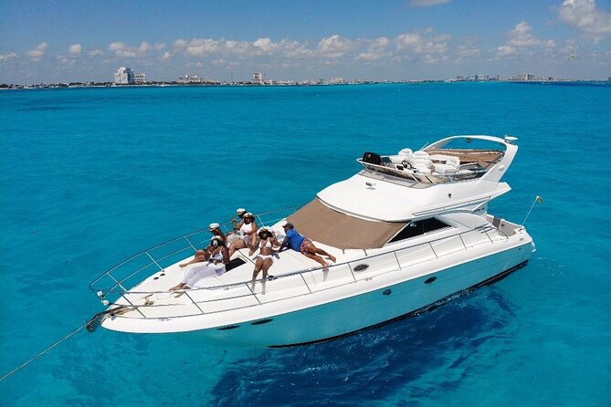 Rent a Private 46ft Yacht in Cancun - What’s included on board (and what to budget for without surprises)