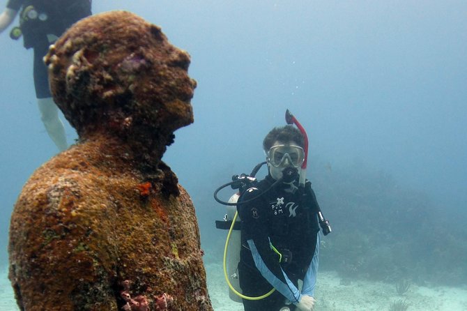 Scuba diving at MUSA the underwater museum for certified divers - What to bring, what’s handled, and what to ask before you go