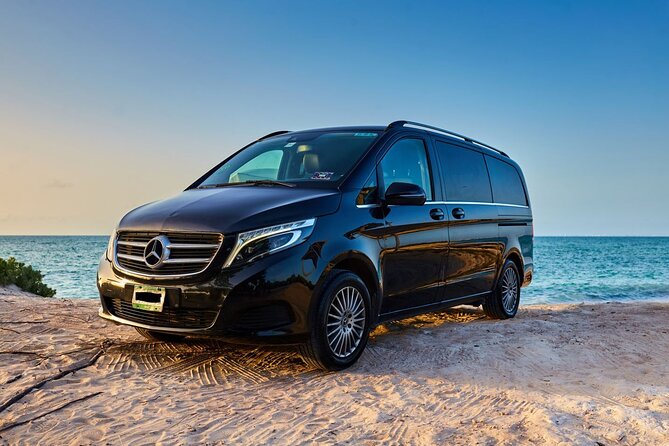 Transfer in Luxury Mercedes Benz Minivan - Door-to-door starts before you land: flight tracking and the WhatsApp meet-up