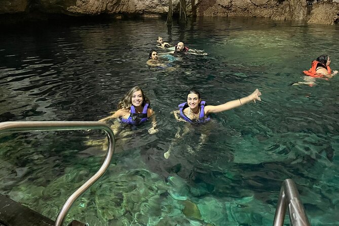 TULUM 4x1 : Archaeological Site, Cenote, 5th Avenue and lunch - The real payoff: a true 4x1 day, not just a bus loop