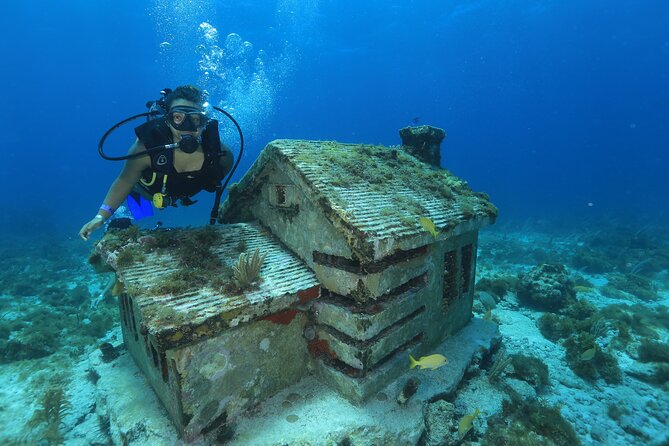 Two Tanks Scuba Diving for Beginners in Cancun - MUSA Underwater Museum: statues that change the vibe fast
